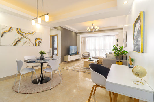 Amazing 2BR Central Gem w/ Pool & Gym & Views