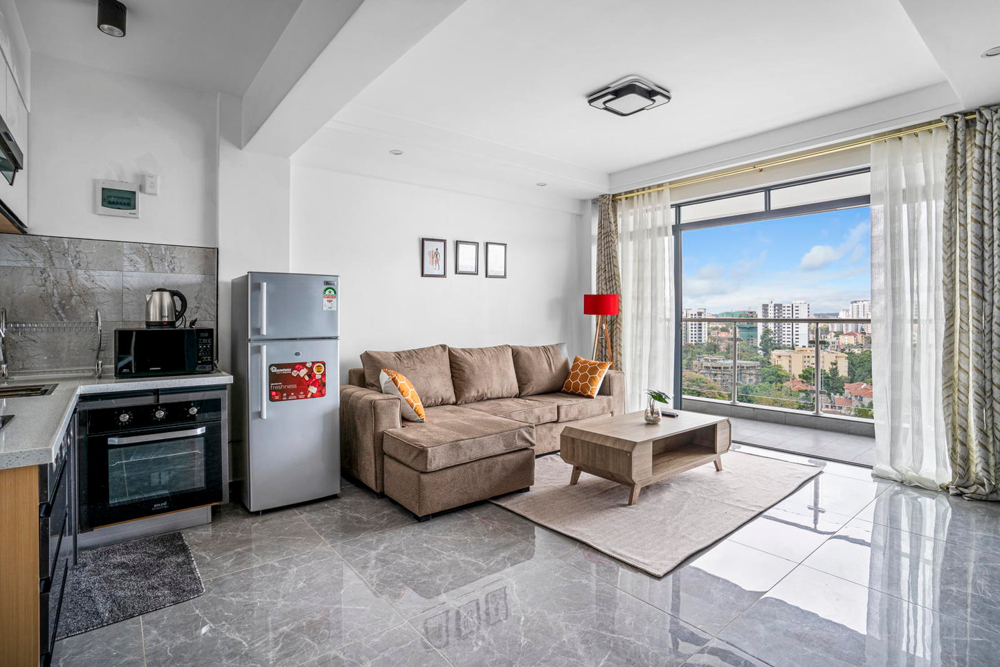 1BR Apt |Gym |King Bed |City Views & Prime Location