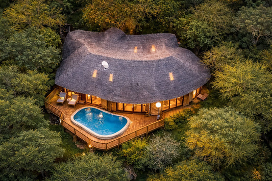 Majestic Villa w/ Pools &amp; Outdoor Bar in Maanzoni