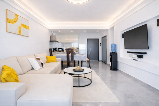 Luxury 1BR w/Heated Pool &amp; Gym | Opp Junction Mall